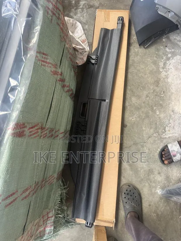 Toyota RAV4 Cargo Boot Tent/Cover 2019,2020,2021,2022,2023,2024 · Photo 1