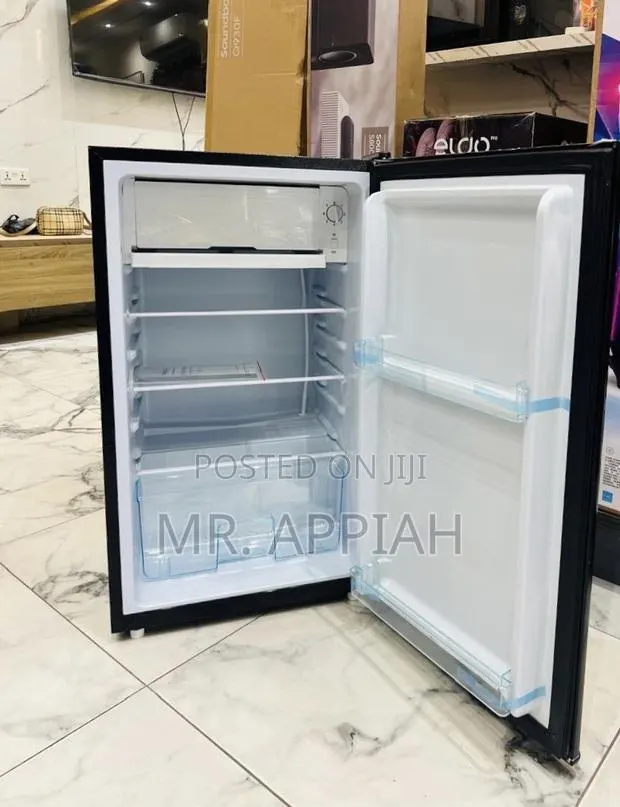 Classic Pearl Nasf1-110fl Single Door Table Top Fridge(Black). · Photo 1