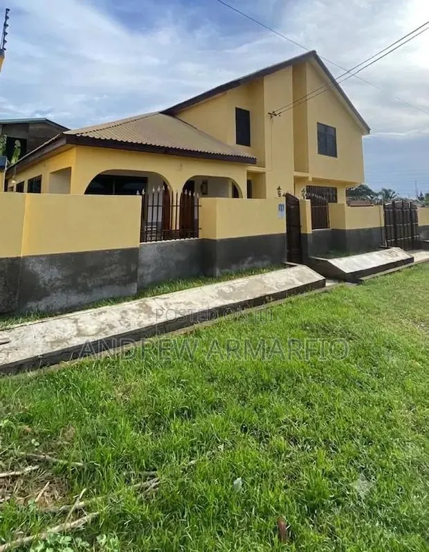5bdrm House in Sakumono for sale · Photo 1