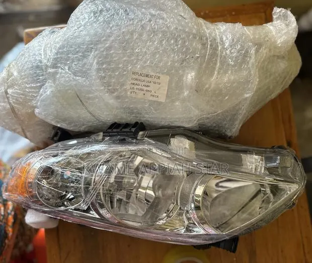 Corolla “2010, 2011,2012, 2013” Headlights Pair · Photo 1
