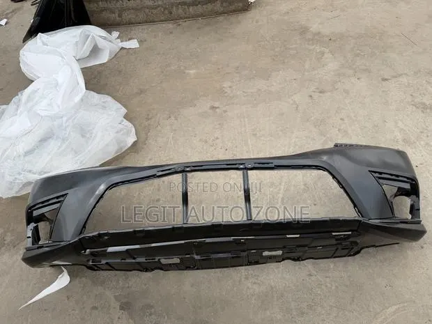 Honda Civic 2022,2023,2024, Front Bumper Available · Photo 1