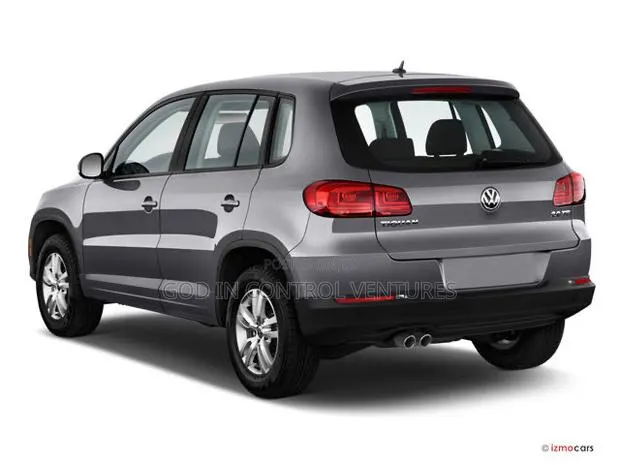 VW Tiguan 2014Tail Light · Photo 1