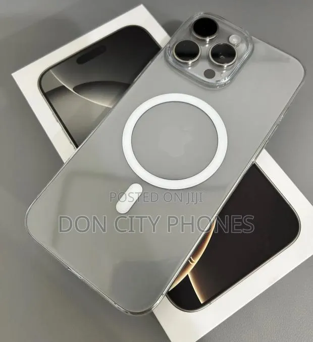 Apple iPhone 16 Pro Max 256 GB Silver · Photo 1