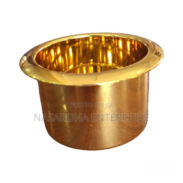 Gold Sofa Cup · Photo 1