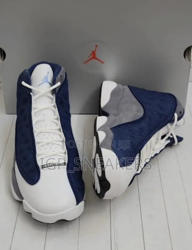 Nike Air Jordan 13 Retro · Photo 1