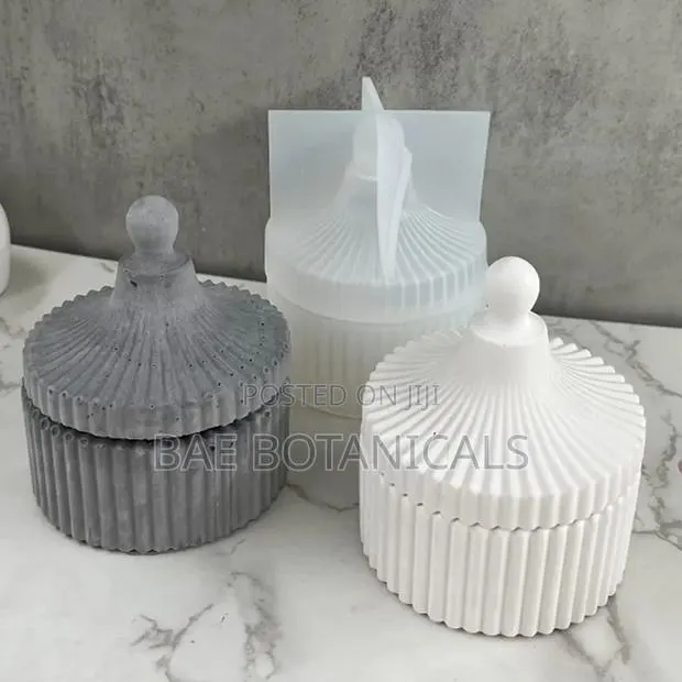 Ribbed Gypsum Jar Mold · Photo 1