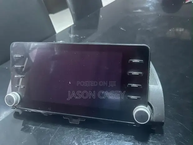 Radio Infotainment Display Unit · Photo 1