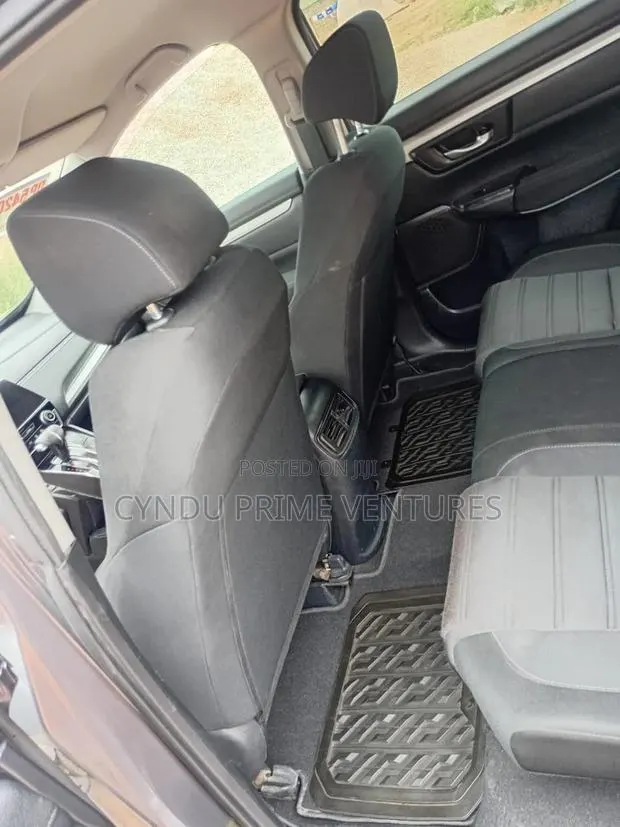 Honda CR-V 2017 Gray · Photo 1