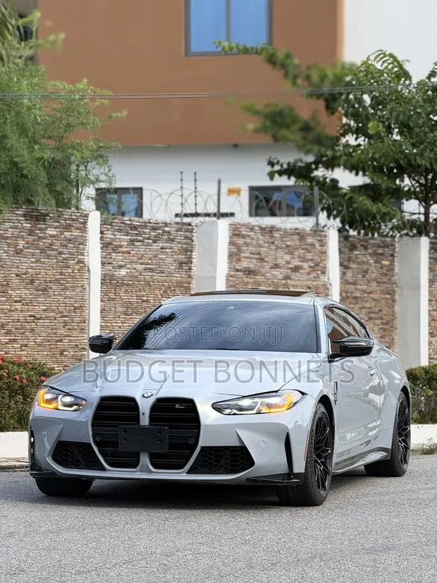 BMW M4 Competition xDrive 2024 Gray · Photo 1