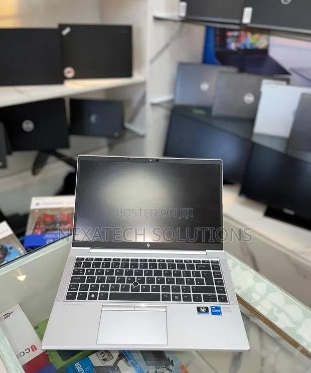 Laptop HP EliteBook 840 G8 8GB Intel Core i5 SSD 256GB · Photo 1