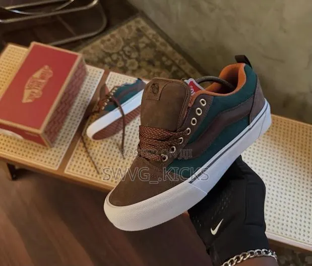 Vans Knu Skool Brown and Green · Photo 1