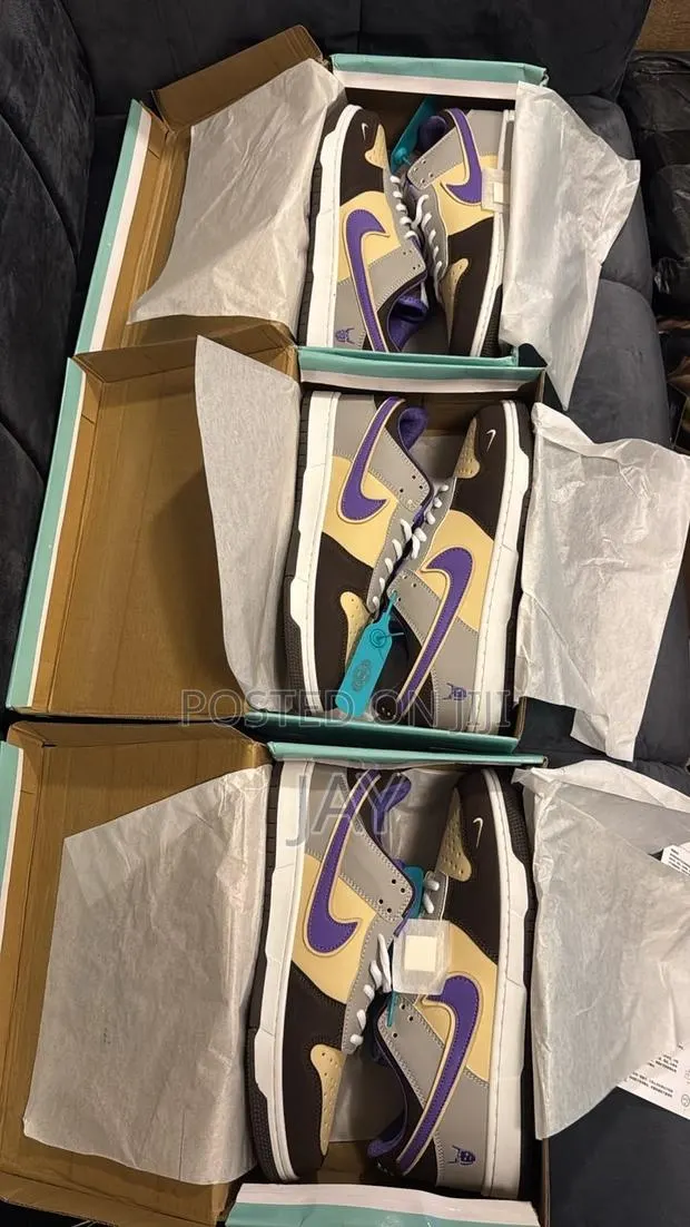 Jordan 1 Multicolored Sneakers · Photo 1