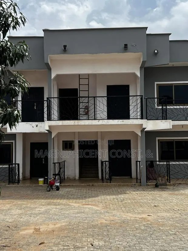 2bdrm Apartment in Lakeside, Ashaley Botwe for rent · Photo 1