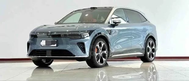 New Zeekr 7X 2025 Gray · Photo 1