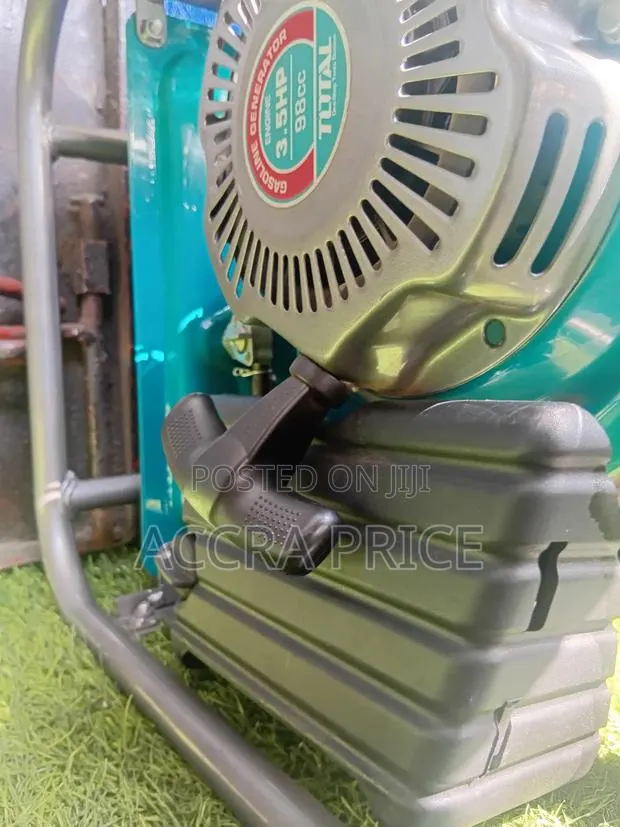 TOTAL GENERATOR TP115005 Powerful Generator for Everyday Use · Photo 1