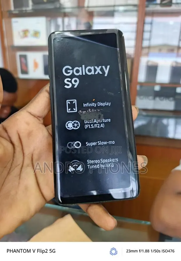 Samsung Galaxy S9 64 GB Black · Photo 1