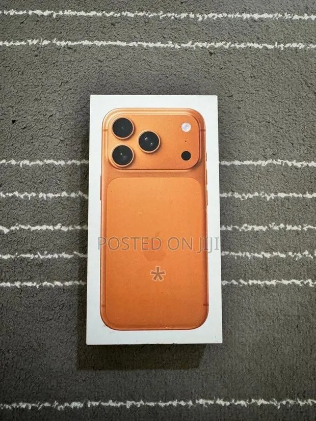 New Apple iPhone 17 Pro Max 256 GB Orange · Photo 1