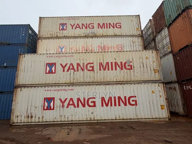 Shipping Containers · Photo 1