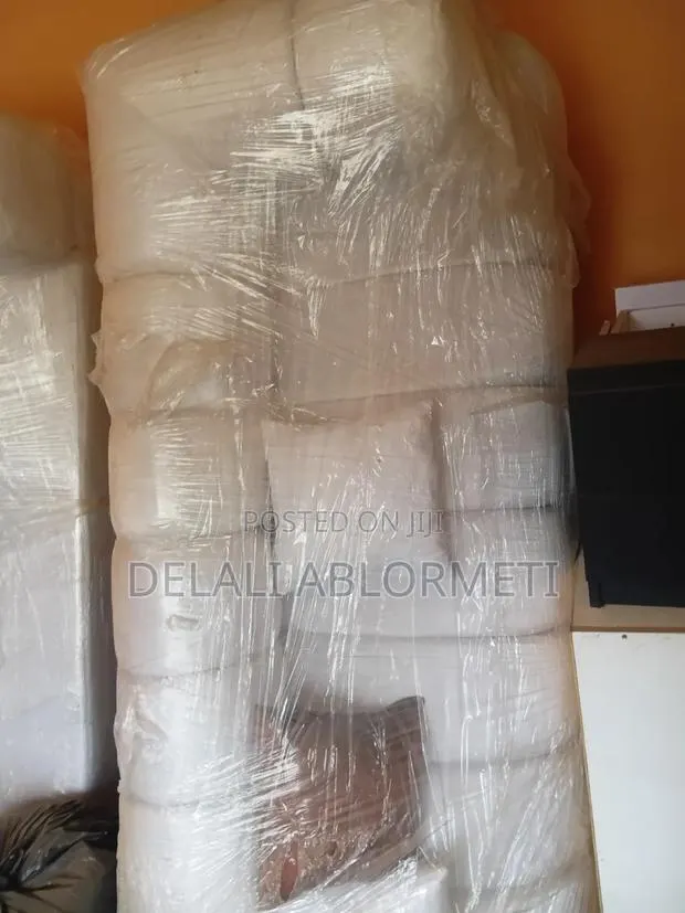 Stuffing Chair Is Very Neat · Photo 1