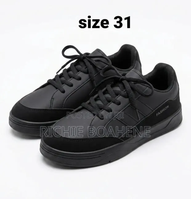 Black Boys Shoe Size 31 32 33 34 · Photo 1