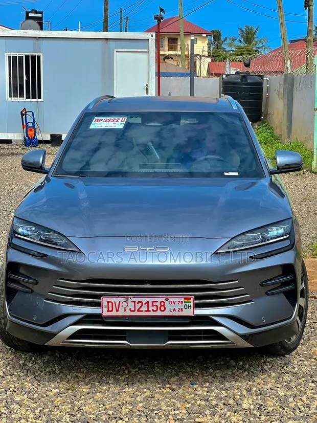 BYD Song Plus 1.5 CVT Hybrid FWD 2024 Gray · Photo 1