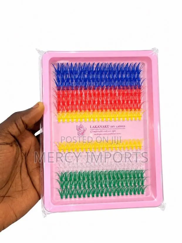 Colored Clusters Lashes Available · Photo 1