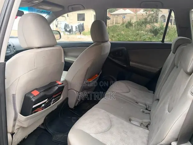 Toyota RAV4 2.5 Limited 2012 Gray · Photo 5