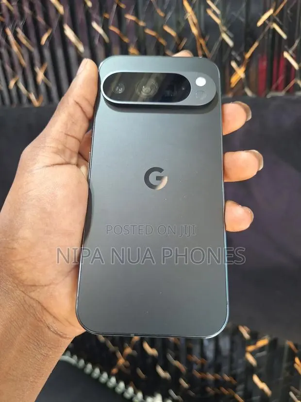 Google Pixel 9 Pro 128 GB Black · Photo 1
