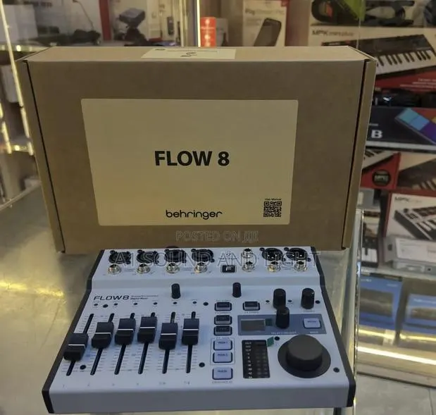 Behringer FLOW 8 8-Channels Digital Mixer · Photo 1