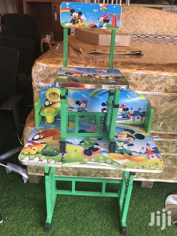 Children Learning Table and Chairs · Photo 1