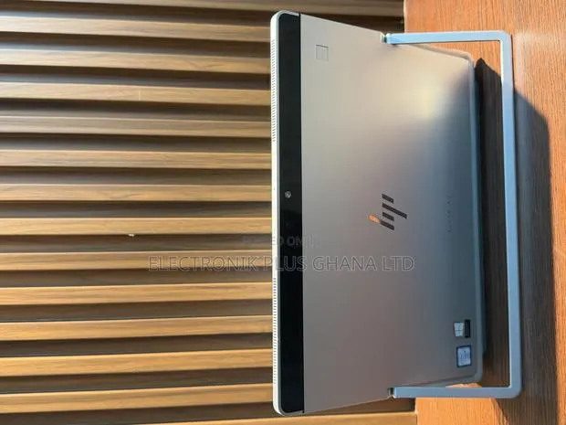 Laptop HP Elite X2 1012 G2 8GB Intel Core i5 SSD 256GB · Photo 1