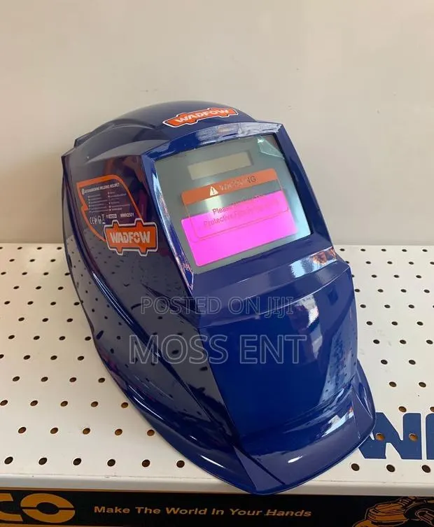 Auto-Darkening Welding Helmet - Wwh2501 · Photo 1