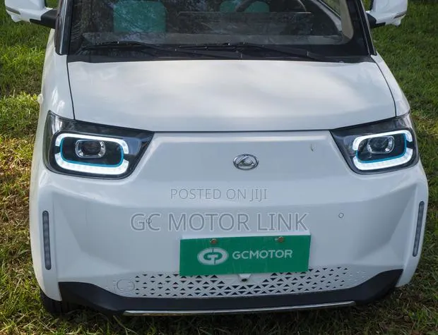 New Car 2024 White · Photo 1
