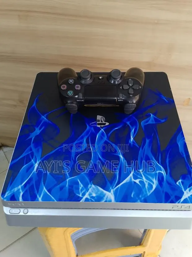 Jailbroken Ps4 Slim Loaded With 10 Games · Photo 1