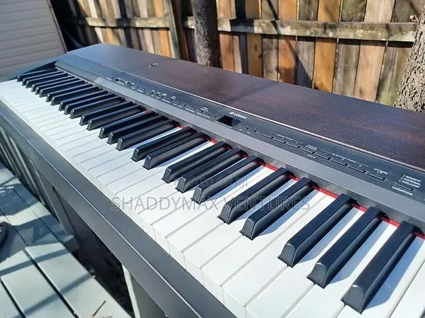 Yamaha P140 Digital Piano · Photo 1