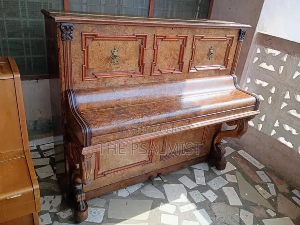 Pram: Melbourne Gebr.Knake Munster 1/W Acoustic Piano · Photo 1