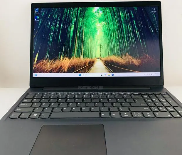 New Laptop Lenovo IdeaPad 1 4GB Intel Core i5 HDD+SSD 256GB · Photo 1