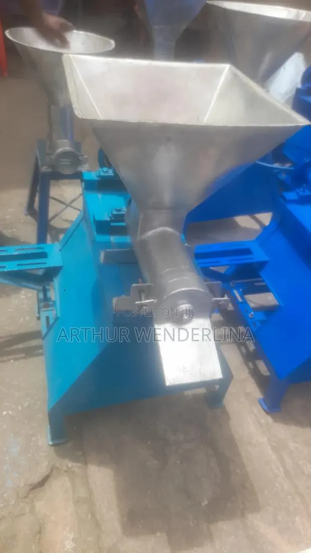Commercial Palmnut Processor Grinder · Photo 2