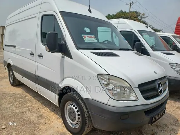 Mercedes-Benz Sprinter 2013 White · Photo 1
