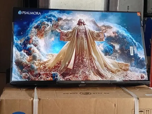 TCL 32” Elegant Television for Modern Lifestyle · Photo 1