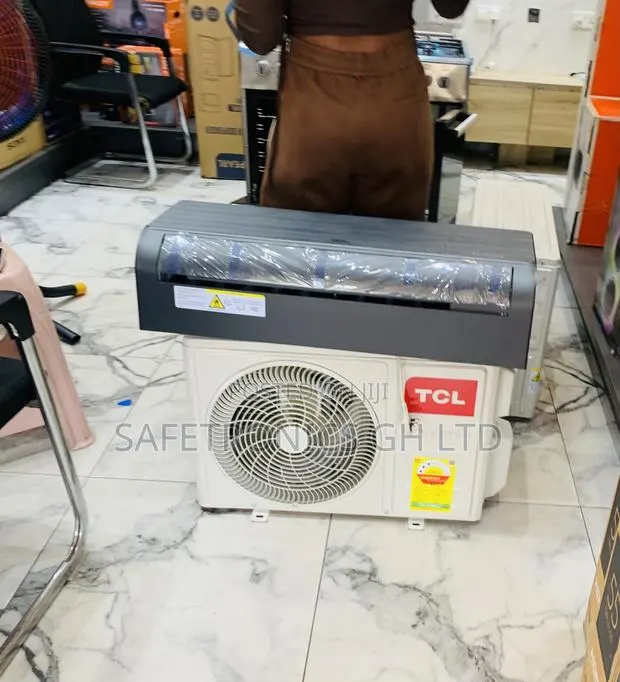 Newly Virtual TCL 2.5hp R410 Inverter Air Con Grey Black Mirror Glass · Photo 1