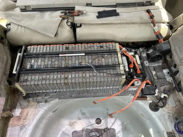 Hybrid Battery Traveling Maintenance · Photo 1