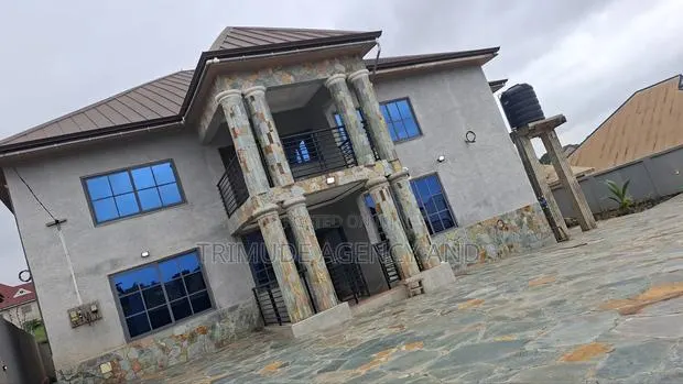 3bdrm House in Trimude Agency And, Kumasi Metropolitan for rent · Photo 1