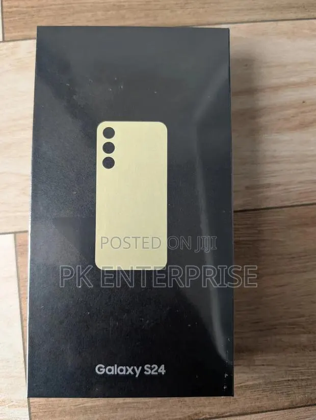 New Samsung Galaxy S24 256 GB Gold · Photo 1
