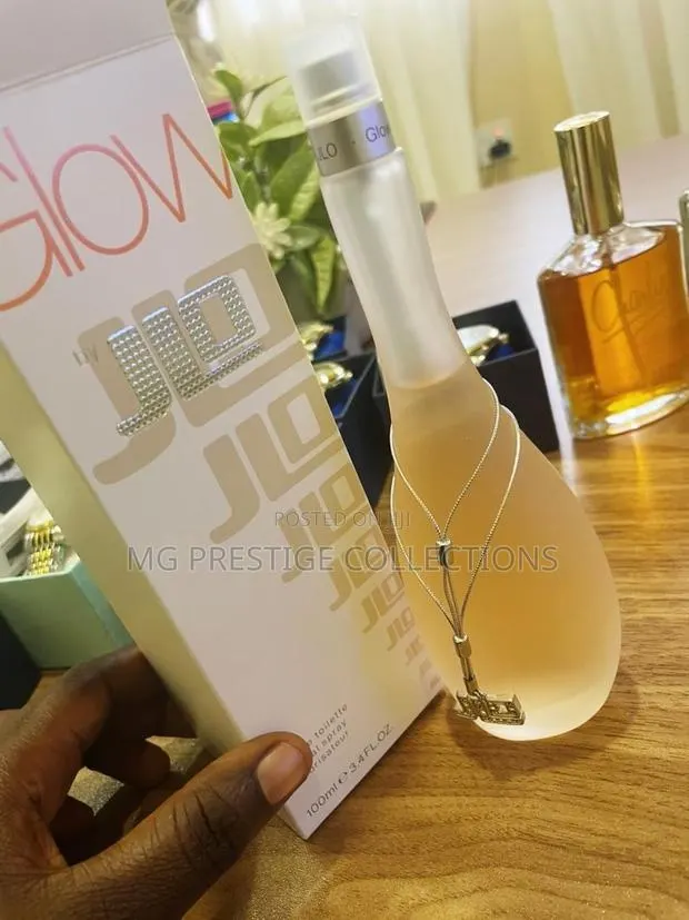 Jennifer Lopez Perfume · Photo 1