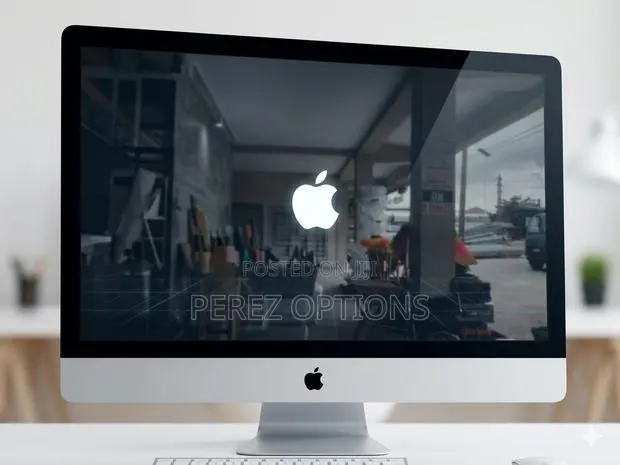 Desktop Computer Apple iMac 8GB Intel Core i5 SSD 256GB · Photo 1