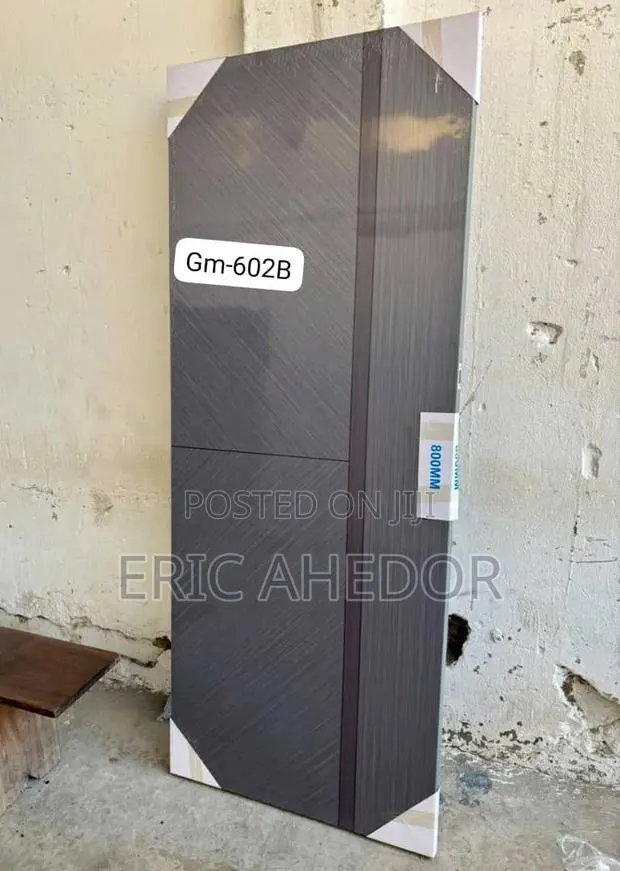 Paladin Bedroom Door Plus Handle · Photo 1
