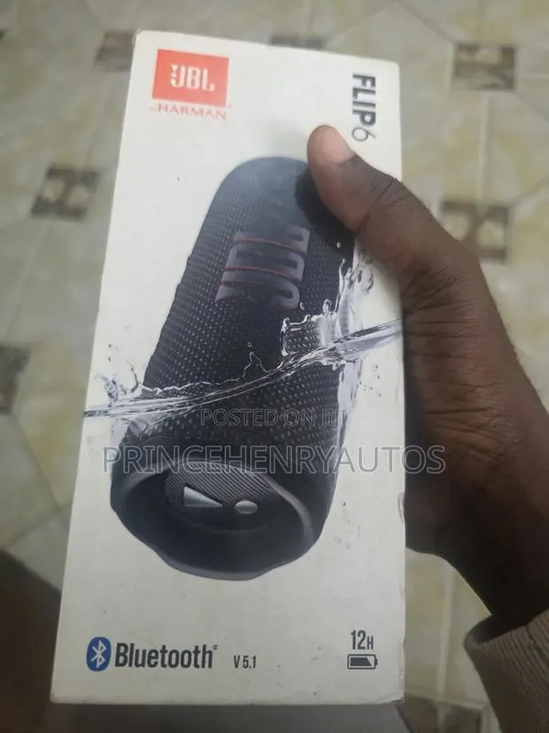 JBL Flip 6 Waterproof Wireless Bluetooth Speaker Black · Photo 1