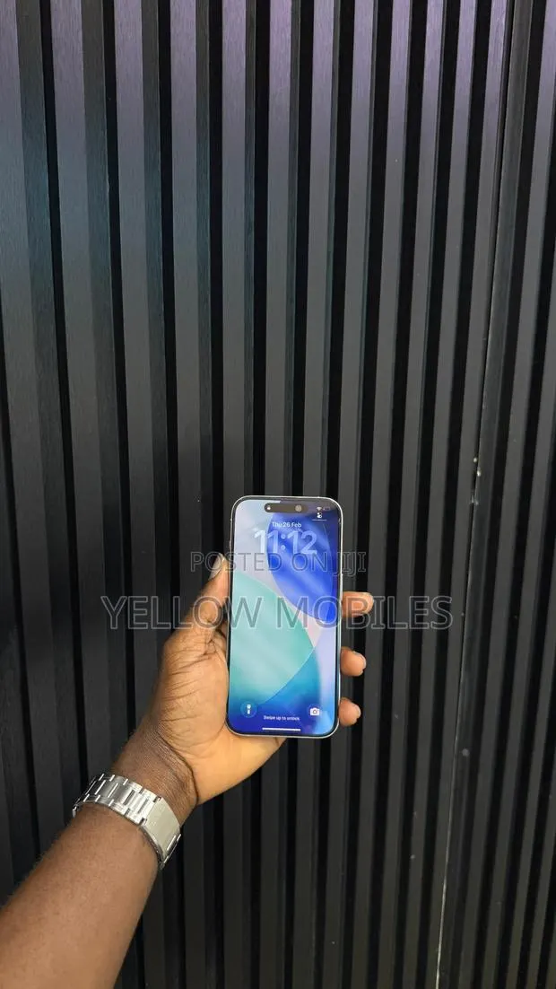 Apple iPhone 15 Pro 256 GB Silver · Photo 1