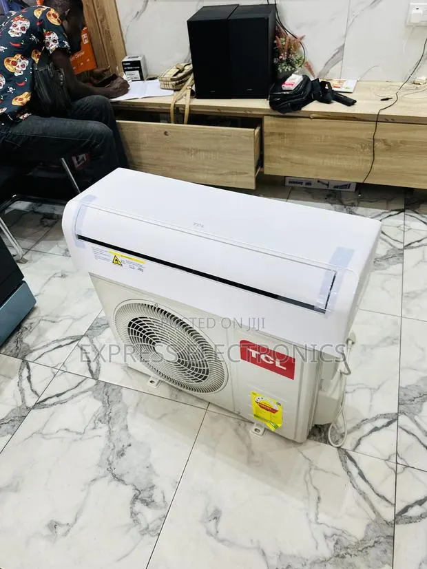 R410 Gas Energy Savings Split TCL 1.5hp · Photo 1